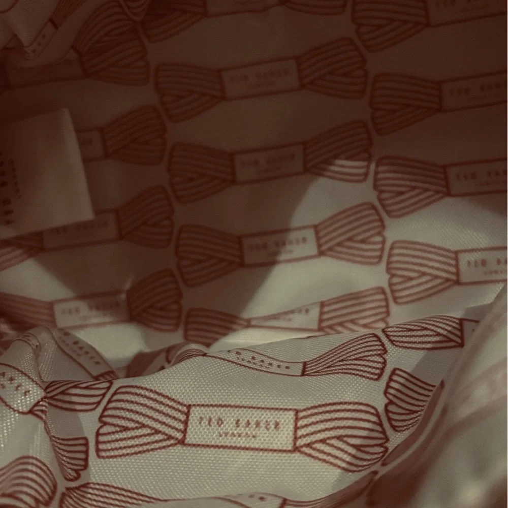 TED BAKER MINI BAG PERFECT FOR CHARGERS/COSMETICS/ ANYTHING YOU WANT  IT TO BE